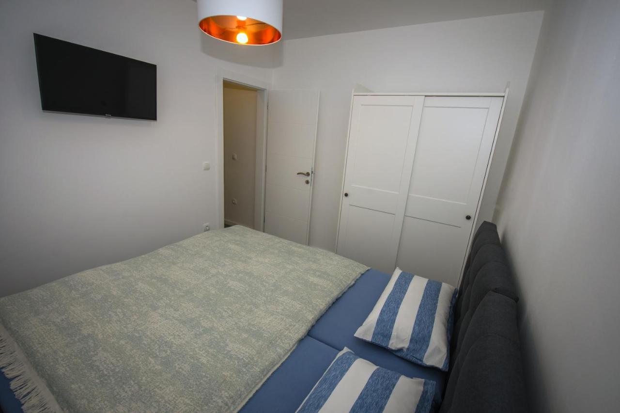 Deluxe 2 Bedroom Apartment With Sea View Baška Voda Zewnętrze zdjęcie