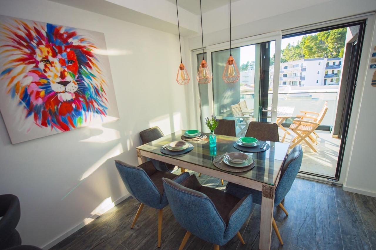 Deluxe 2 Bedroom Apartment With Sea View Baška Voda Zewnętrze zdjęcie